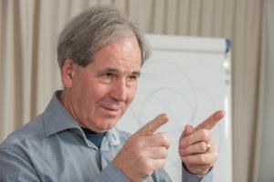 RaVisie Bas Licher organisatieadvies Op 10 mei 2018 worden in Woudenberg mensen in 1 avond van hun hooikoorts genezen.