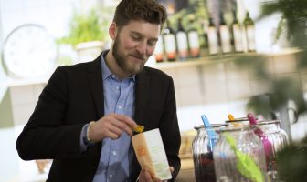 Bijna 80% bedrijven zonder thuiswerk mist kansen in communicatie met medewerkers