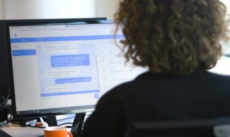 Initiatief ‘HouJeWinkelmeisjeAanHetWerk’ helpt retailers gratis met online verkoop