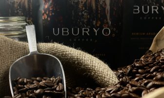 Nederlandse startup Uburyo Coffee biedt Rwandese koffieboeren nieuwe kansen
