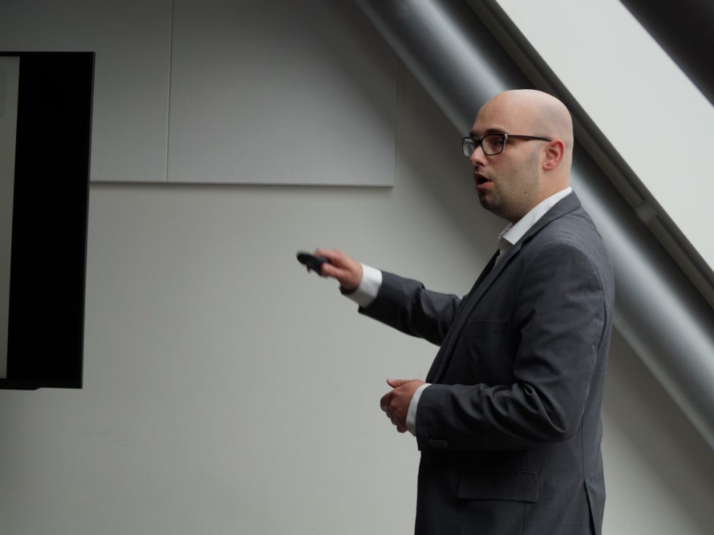 Het platform Succes met E-commerce biedt per direct zeven gratis trainingen en meer dan 90 video’s op het gebied van webwinkelmarketing. Voor webwinkels is het volgens oprichter Marc de Groot van het platform namelijk essentieel om in deze tijd makkelijk vindbaar te zijn via Google. “Zonder de juiste inzet van SEO en SEA ben je in e-commerce op dit moment gedoemd te mislukken.”