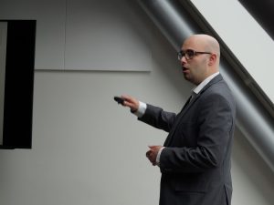 Het platform Succes met E-commerce biedt per direct zeven gratis trainingen en meer dan 90 video’s op het gebied van webwinkelmarketing. Voor webwinkels is het volgens oprichter Marc de Groot van het platform namelijk essentieel om in deze tijd makkelijk vindbaar te zijn via Google. “Zonder de juiste inzet van SEO en SEA ben je in e-commerce op dit moment gedoemd te mislukken.”