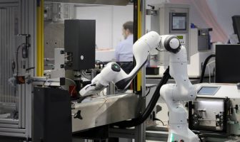 Productiewerk wordt uitdagender door cobots WiredWorkers_cobots