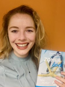 Compendium Geneeskunde lanceert een eerste fysieke doktersglossy tijdens de introductieweken van faculteiten Geneeskunde door heel Nederland.