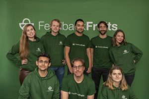 FeedbackFruits teamfoto | FeedbackFruits heeft tijdens de “Oscars van het onderwijs”, de Reimagine Education Awards, twee prijzen gewonnen. De Nederlandse EdTech scale-up won een gouden award in de categorie ‘E-Learning’ met hun Tool Suite en zilver in de categorie ‘Artificiële Intelligentie’ met Automated Feedback.