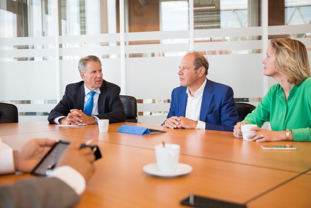 Digitaliseringsexpert Atomeus gaat Londen & Van Holland helpen met inzet RPA Atomeus gaat accountantskantoor Londen & Van Holland ondersteunen met de inzet van Robotic Process Automation (RPA).