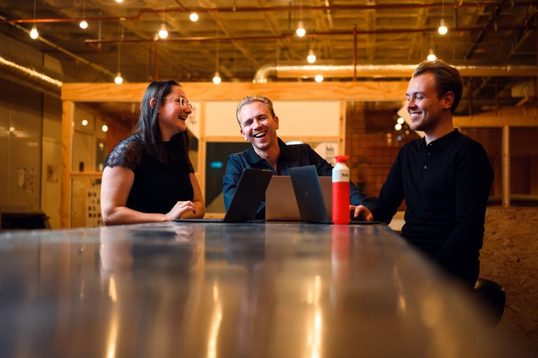 Jordi Bron: “Wees kritisch, sta open voor feedback en omring je met A-players” Jordi Bron RedPandaWorks 2 scaled