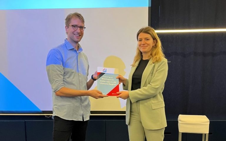 Groot aantal start-ups in regio Utrecht in 2022 thumbnail uitreiking startup monitor Start-ups in de regio utrecht