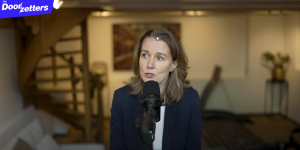 Deborah Nas bespreekt de enorme belofte van quantumtechnologie in de chemische en materialenhoek tijdens de podcast Doorzetters.