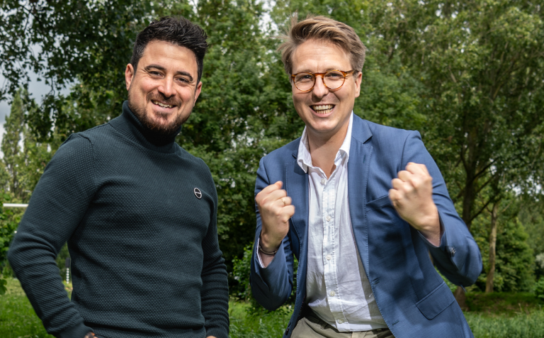 Start-up JIBSER lanceert methode om transparantie te brengen in recruitmentwereld Jibser | Oprichters Shahin Habbah en Anne Troelstra van JIBSER hebben op 5 september 2023 een datagedreven werkwijze gelanceerd die de transparantie gaat brengen in de recruitmentwereld.