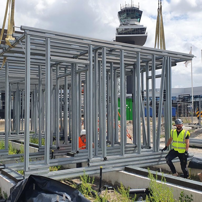Circonfix en Hekker realiseren modulair en circulair toiletgebouw op Schiphol project framingtoiletgebouwschipholairport